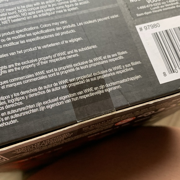 WWE Paige “Metals Die Cast” Figurine (M202) - Picture 8 of 9